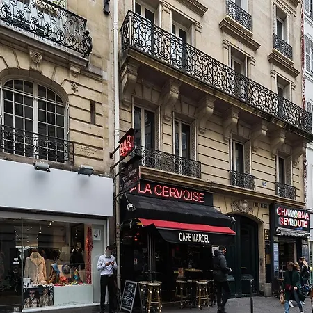 Pres Des Champs-elysees Διαμέρισμα *