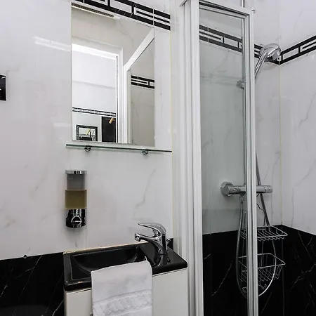 Pres Des Champs-elysees Apartman