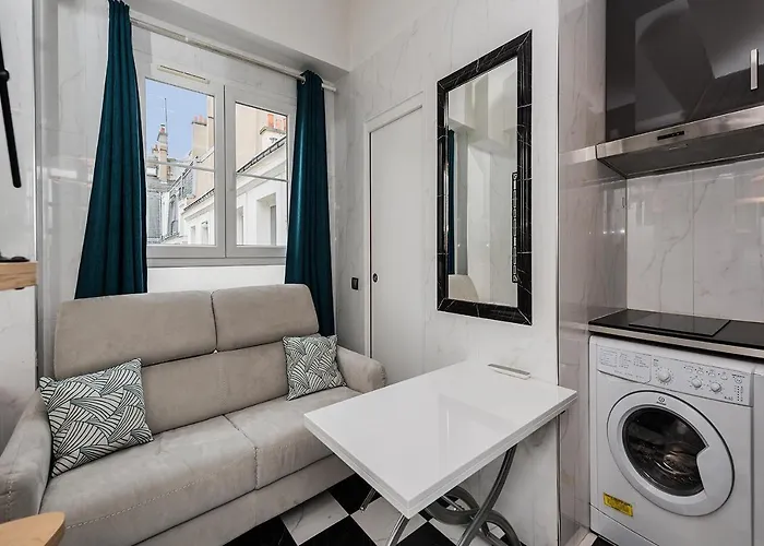 Près Des Champs-élysées Appartamento Parigi