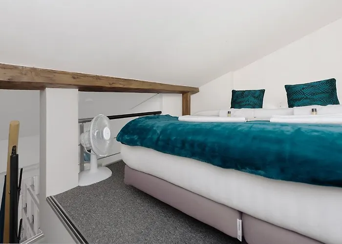 Près Des Champs-élysées Appartamento *