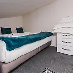 Pres Des Champs-elysees Apartamento Paris